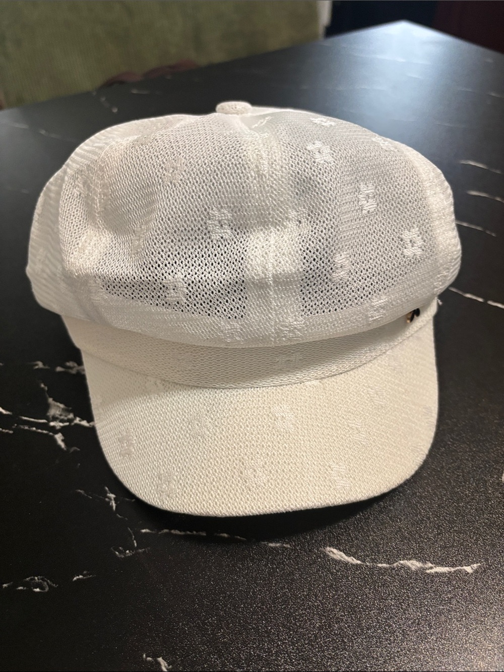 Breathable White Mesh Newsboy Cap